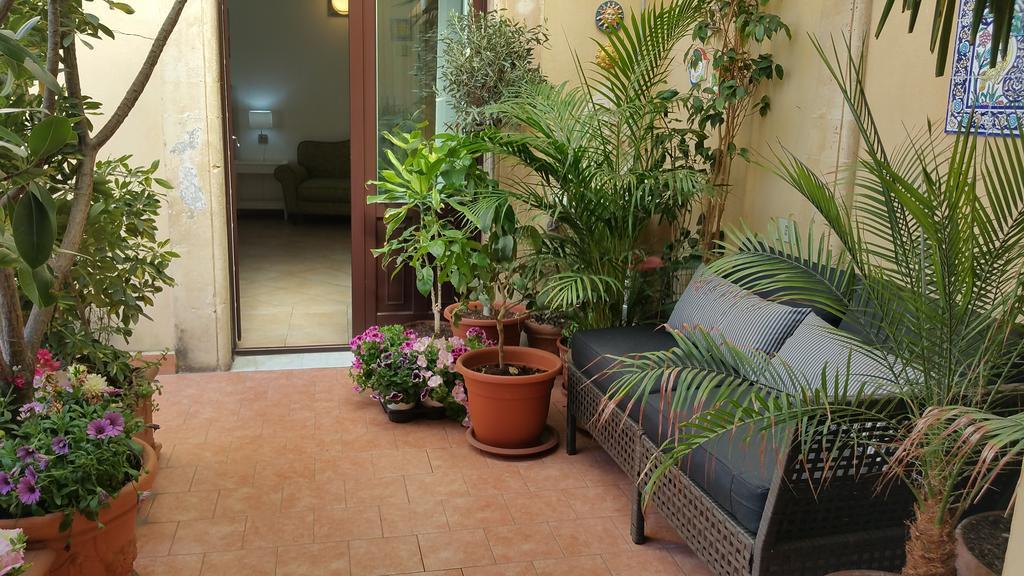 Centro Storico B&B Катания Екстериор снимка